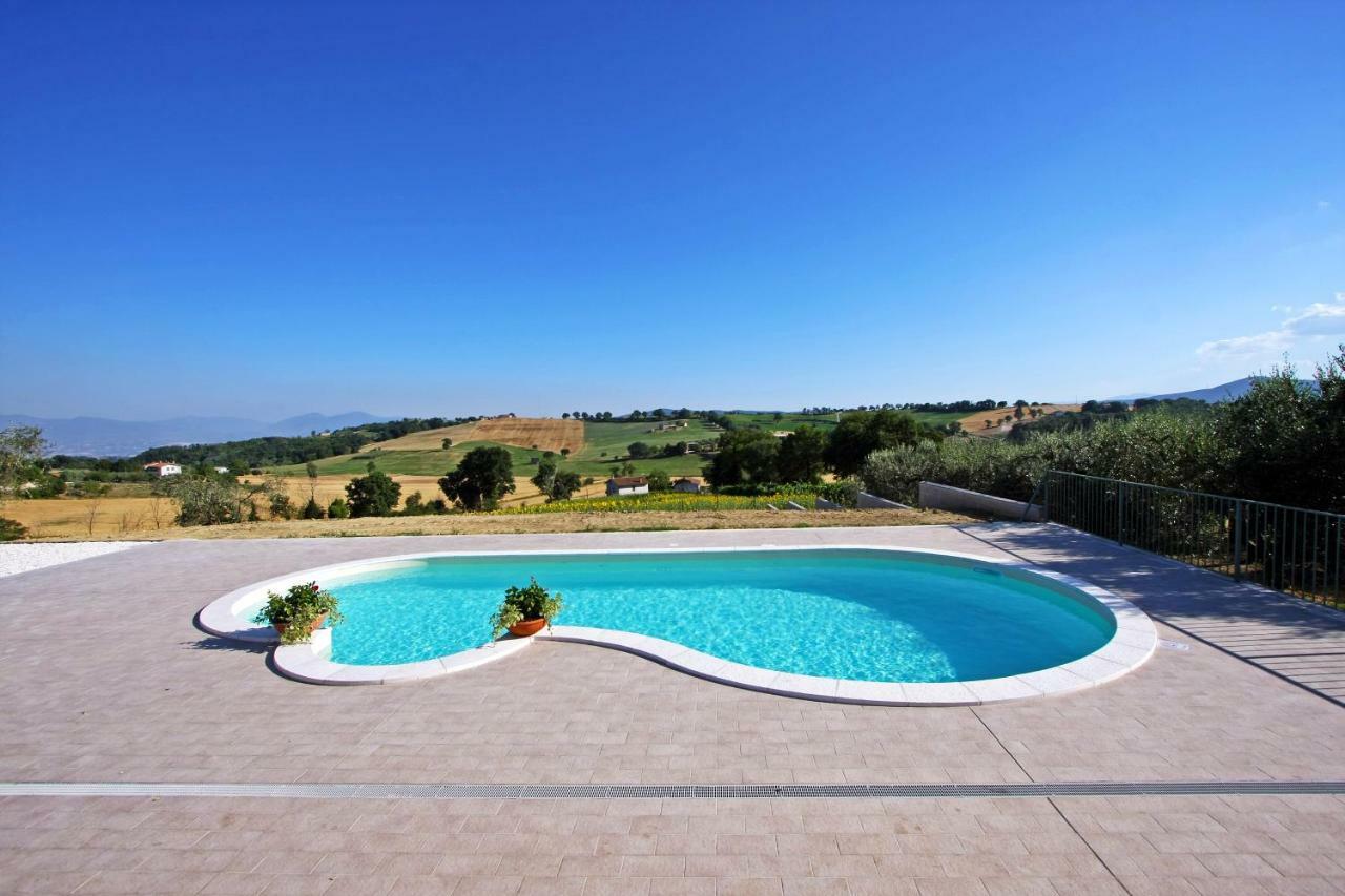 La Collina Del Girasole Villa Montecastrilli ภายนอก รูปภาพ