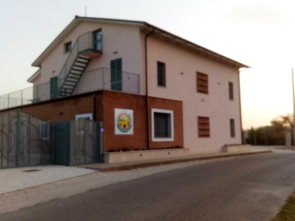 La Collina Del Girasole Villa Montecastrilli ภายนอก รูปภาพ